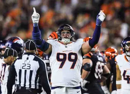 Broncos extienden contrato de Allen