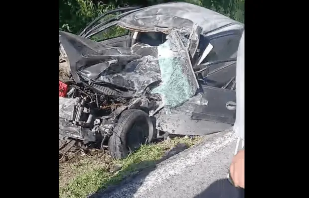 VIDEO | Aparatoso choque en carretera Rioverde–San Luis