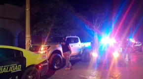 Disuelven corrida de autos en la Plaza Tangamanga