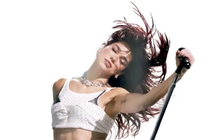 DUA LIPA,HIJA PRÓDIGA