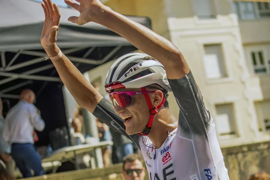 Isaac del Toro se corona en el Circuito Getxo-Memorial Hermanos Otxoa