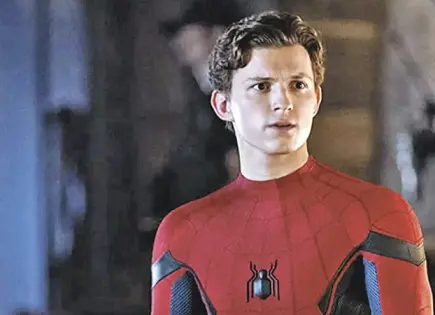 TIENE SPIDERMAN NUEVA PIEL
