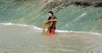 Vuelve la pesca en zonas del Río Valles donde antes solo había contaminación