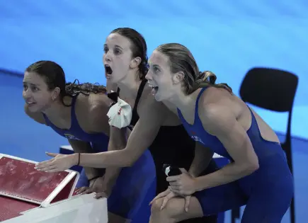 Estados Unidos fija récord mundial en Mundial de natación