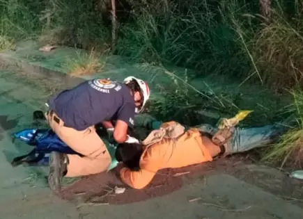 Derrapa motociclista y fallece