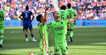 Juárez triunfa en los penales