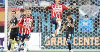 Las Chivas dejan escapar triunfo