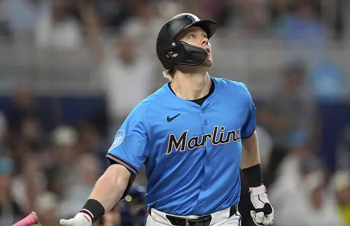Marlins dominan a los Yankees