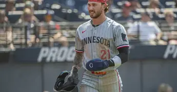 Mellizos anotan 4 veces en 1er. inning