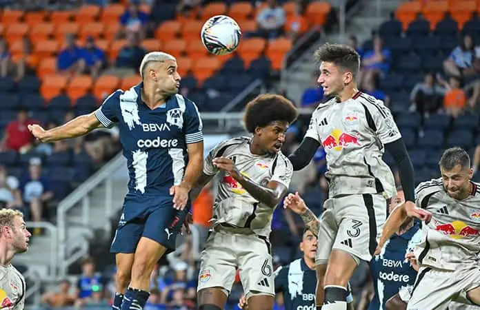 Rayados se aferra al sueño de 4tos.