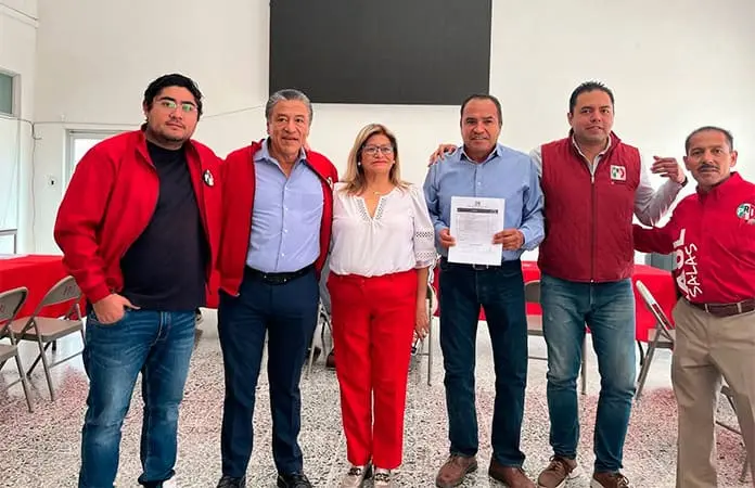 Surgen dos aspirantes para dirigencia del PRI