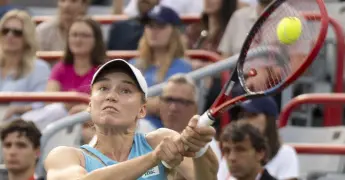 Elena Rybakina avanza a semifinales del Abierto de Montreal tras retiro de Marta Kostyuk