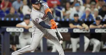Astros superan a Marlins de Miami