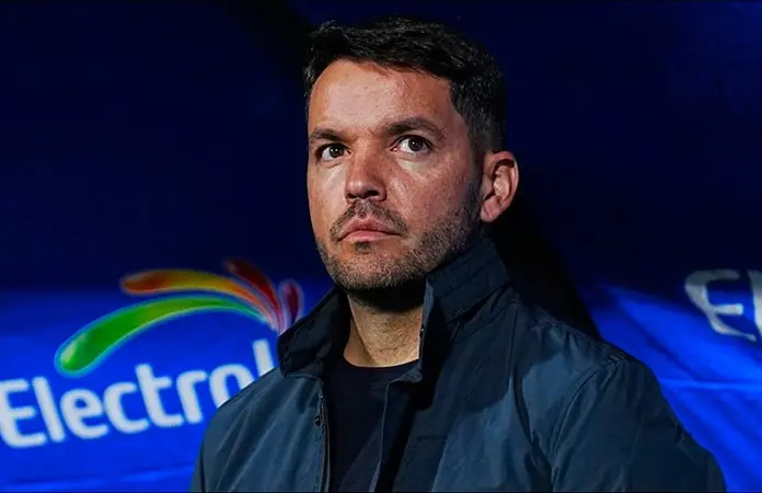 Larcamón acepta su deuda con Cruz Azul