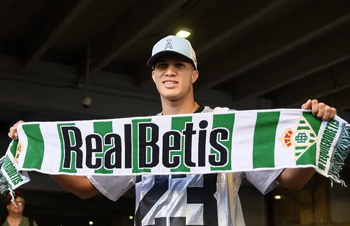 Nelson Deossa se va del Monterrey