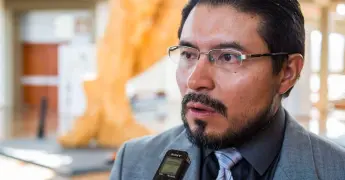 "No podemos vivir a expensas del humor de Trump": advierte economista