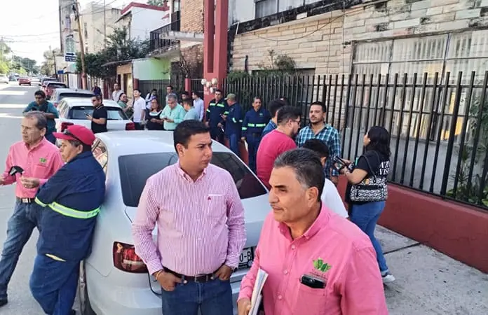 Se jubilan empleados municipales y del DIF