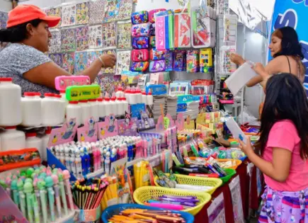 Alistan entrega de vales para útiles y uniformes escolares en CDMX