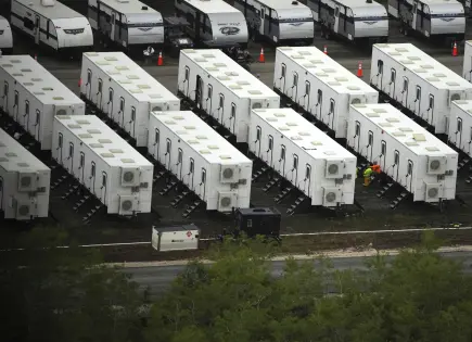 Jueza federal ordena suspensión temporal de construcción de centro de detención de inmigrantes en Florida