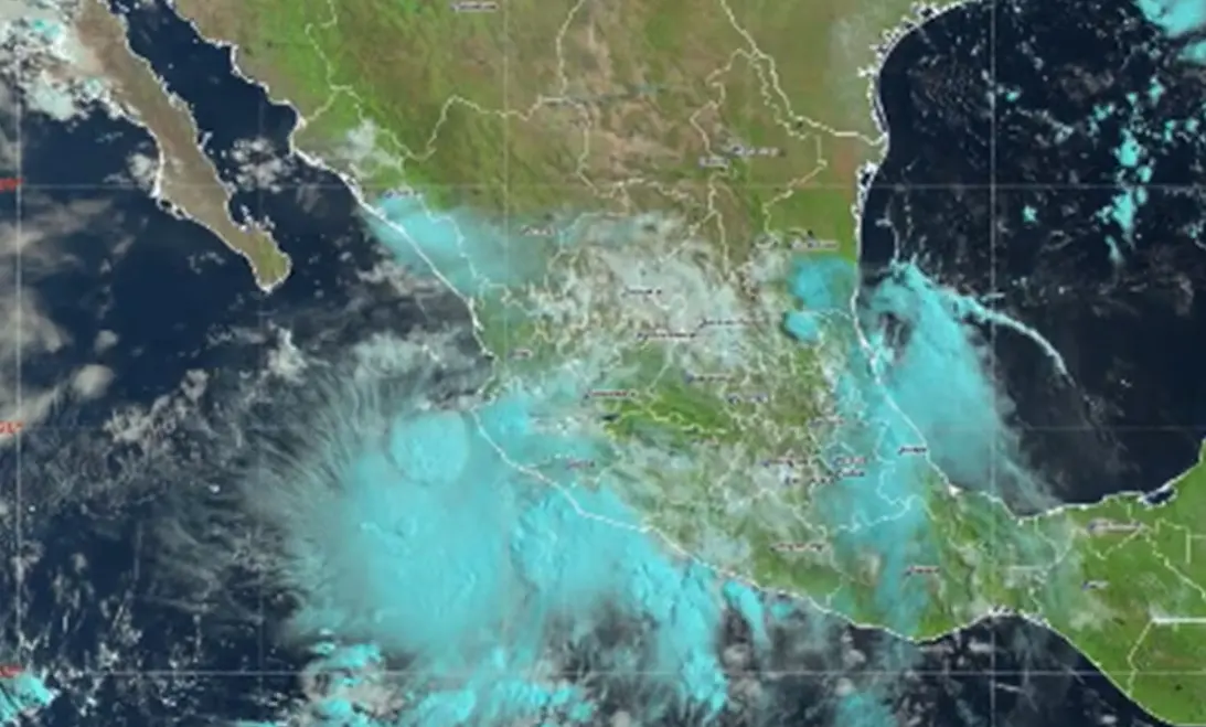 Tormenta tropical "Ivo" avanza frente a las costas del Pacífico mexicano