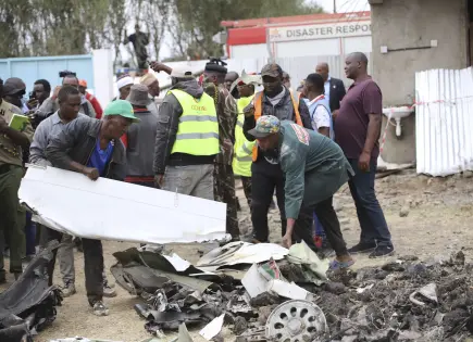 Tragedia en Kenia: Avión de ambulancia aérea se estrella en zona residencial