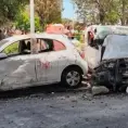 Tren choca contra tres vehículos; 6 muertos