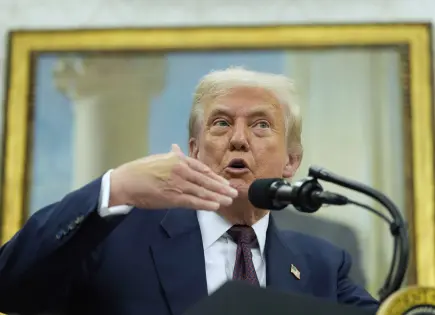 Trump anuncia aranceles a chips: impacto en fabricantes de Asia y Europa