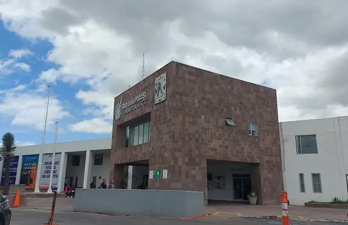 Exigen a Galindo frenar abusos en Ayuntamiento