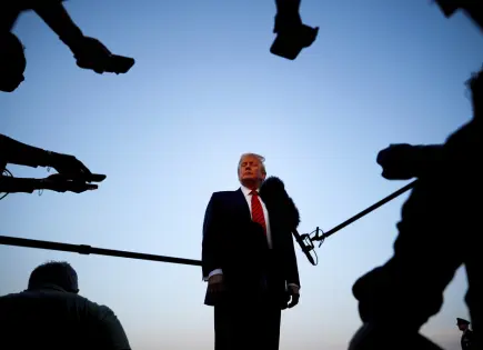 Corte anula fallo de desacato contra gobierno de Trump en deportaciones a El Salvador