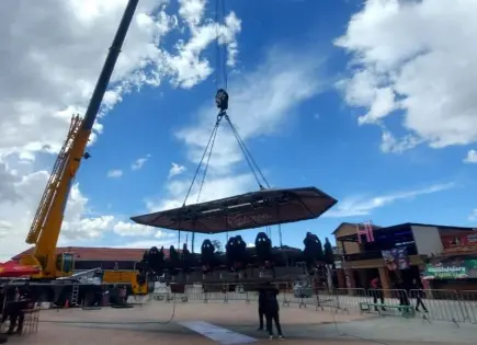 Dinner in the Sky: ¿Cuánto cuesta la experiencia gastronómica en las alturas?