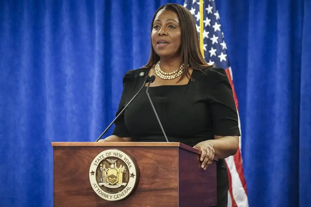 El Departamento de Justicia cita a Letitia James por demanda a Trump