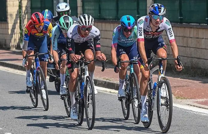 Isaac del Toro roza el podio