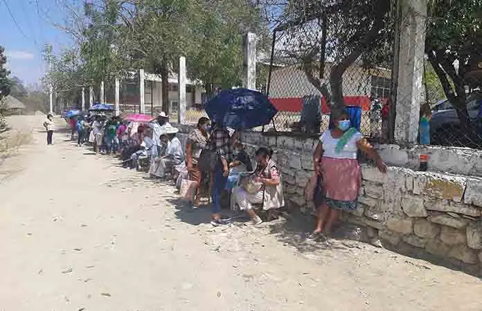 Poca asistencia para vacunar en zona tének