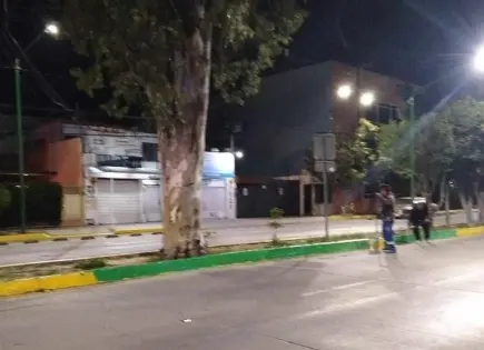 Remplazan pintura vial reglamentaria por el verde en Himno Nacional
