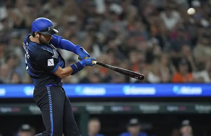 Triunfan Tigres ante Angelinos