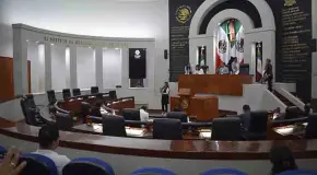 Encabezaría una mujer la directiva del Congreso local
