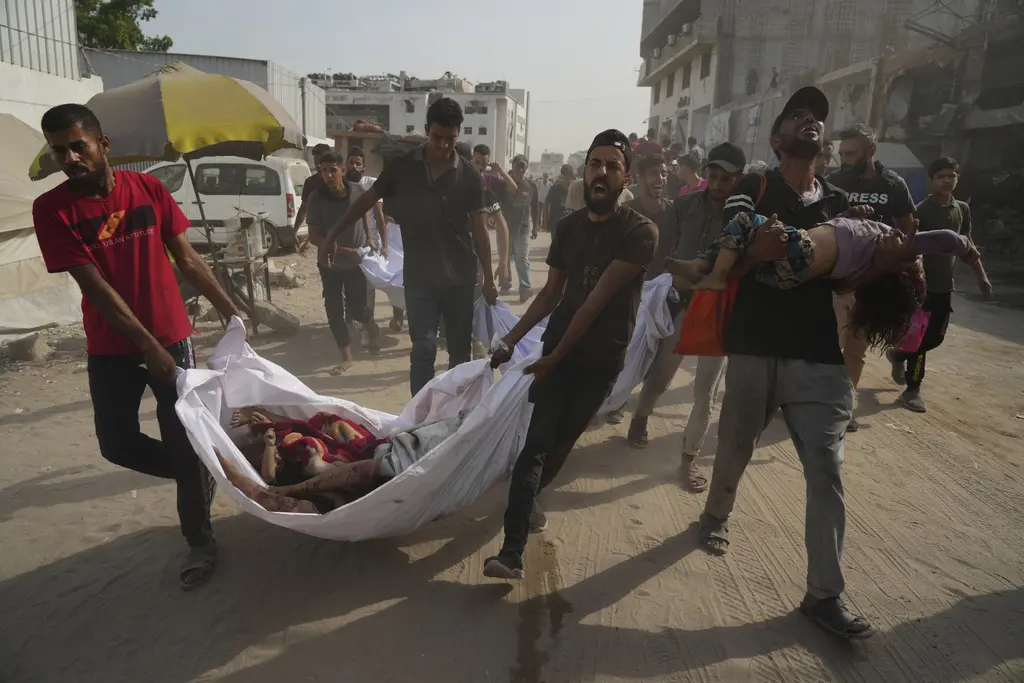 Israel mata a periodistas de Al Jazeera y civiles en Gaza