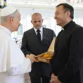 Párroco potosino se encuentra con Papa León XIV