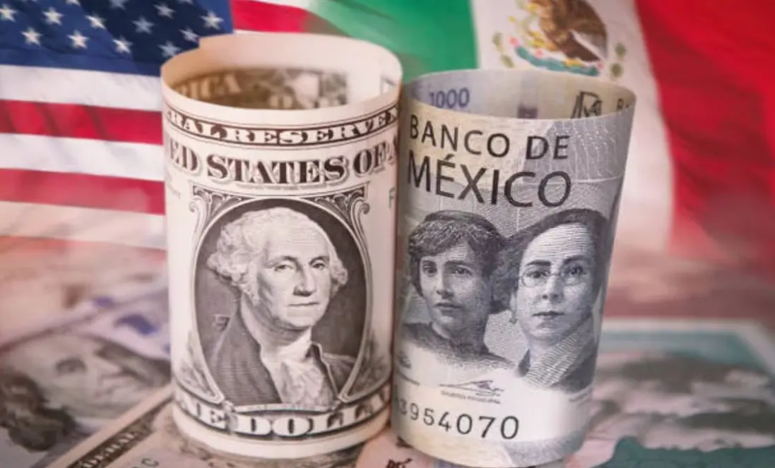 Peso inicia la semana con ligera depreciación