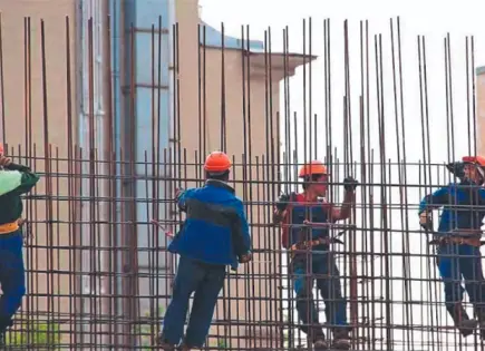 Banamex prevé caída del 1.5% en el sector de la construcción en México para 2025