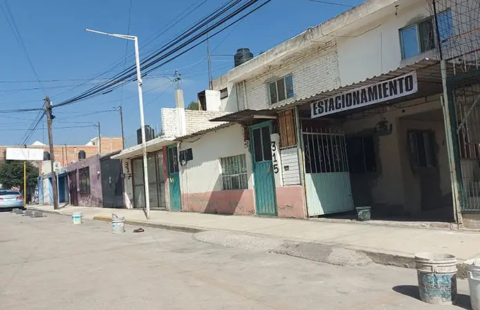 Prohiben apartar estacionamientos cerca de la Fenapo