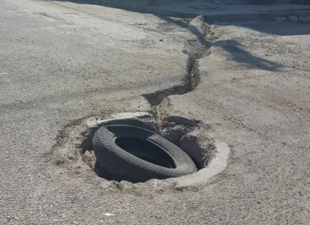 Socavones, por obras particulares sin autorización: Interapas