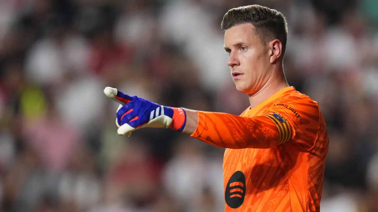 Barcelona podrá inscribir a Joan García tras baja de Ter Stegen