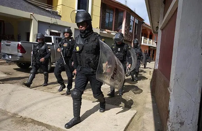 Guatemala registra ataques y motín