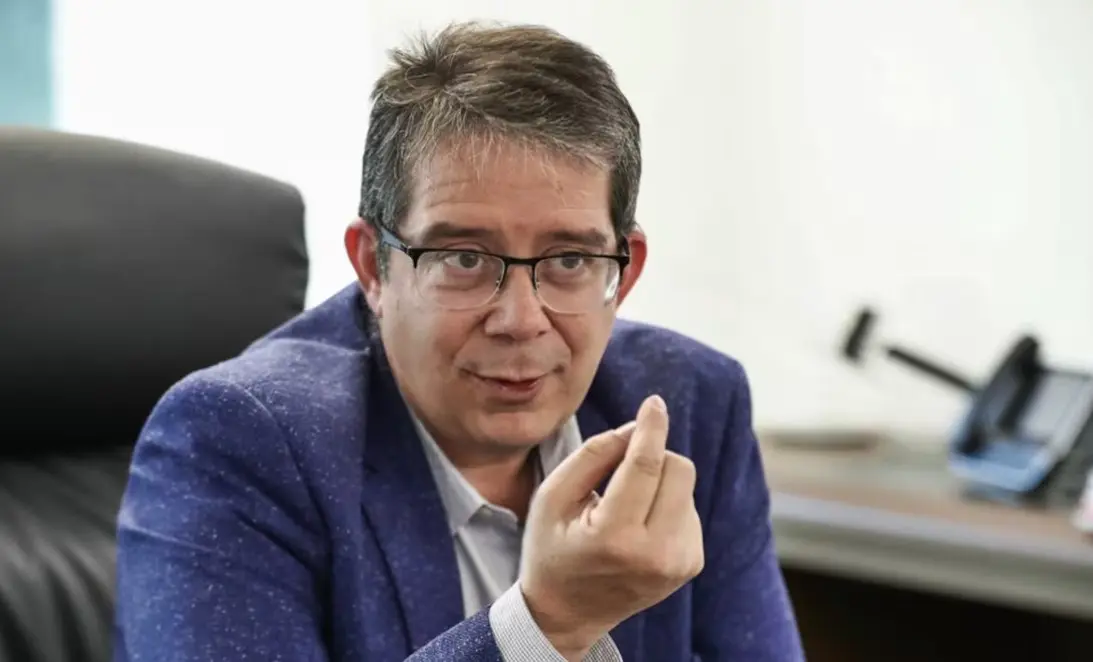 Sheinbaum propone ratificar a Jenaro Villamil al frente del SPR por cinco años más