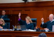 Yasmín Esquivel Mossa propone revertir reforma electoral en Coahuila