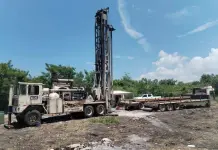 Tras perforaciones, hallan agua en fraccionamiento de Valles