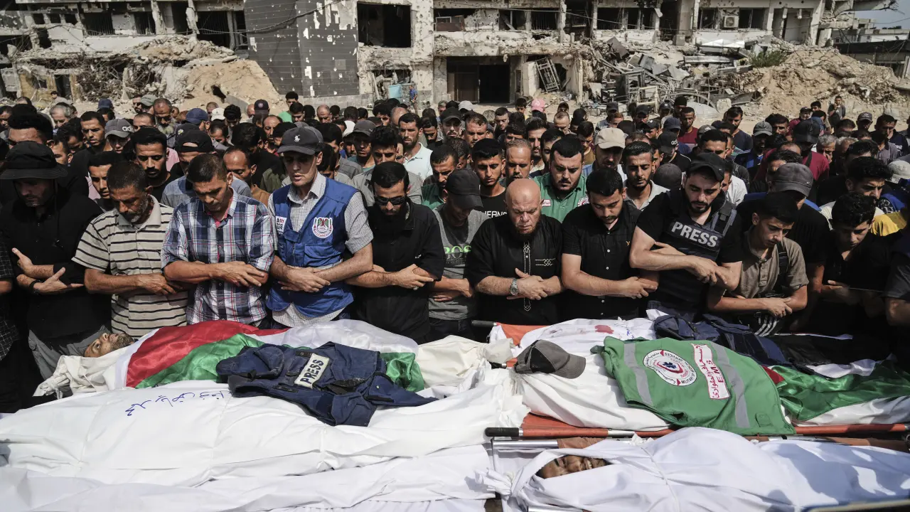 Asesinato de corresponsal de Al Jazeera en Gaza conmociona a periodistas