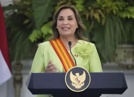 Dina Boluarte promulga ley de amnistía en Perú