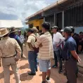 Por la violencia, familias huyen